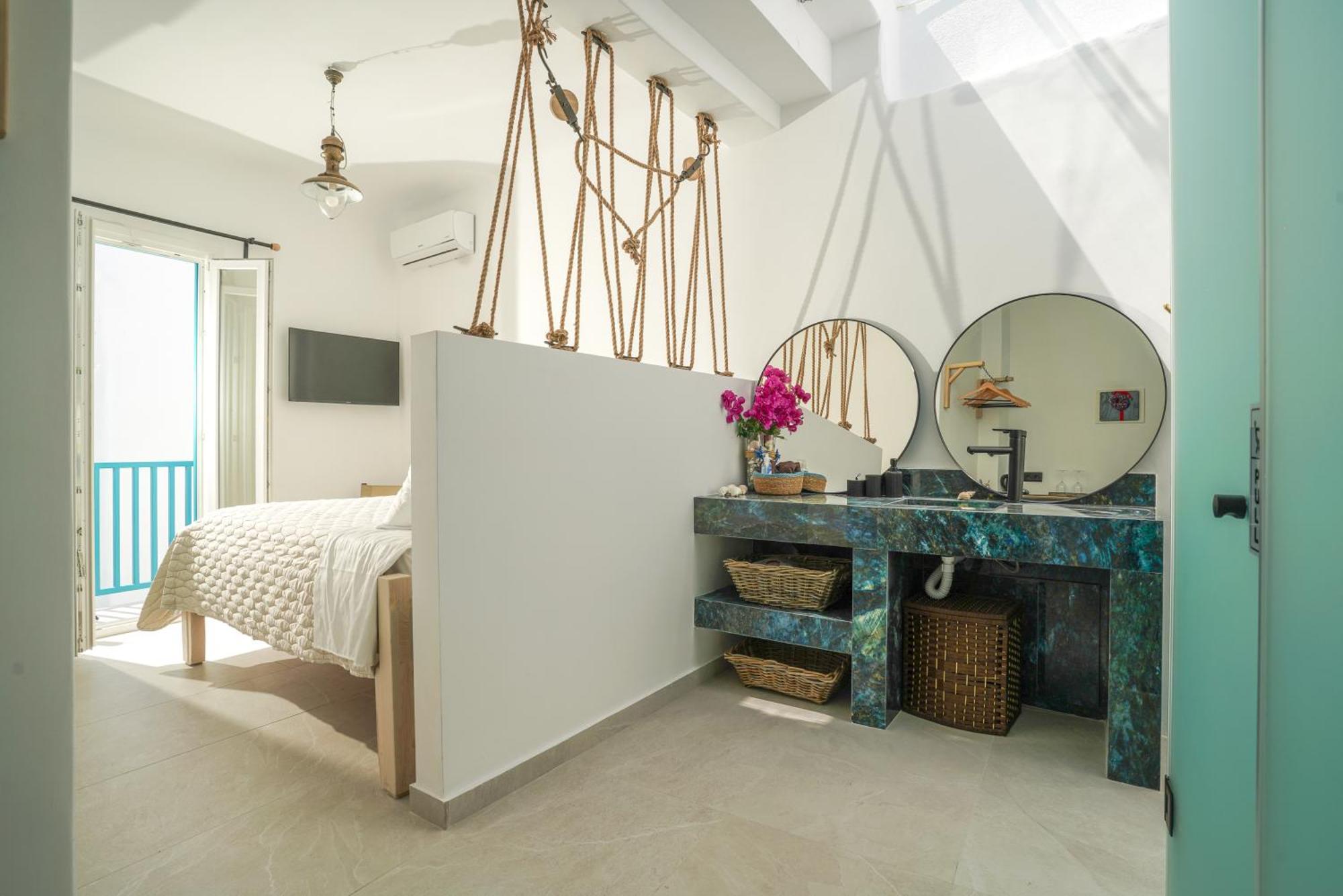 Seabed Mykonos