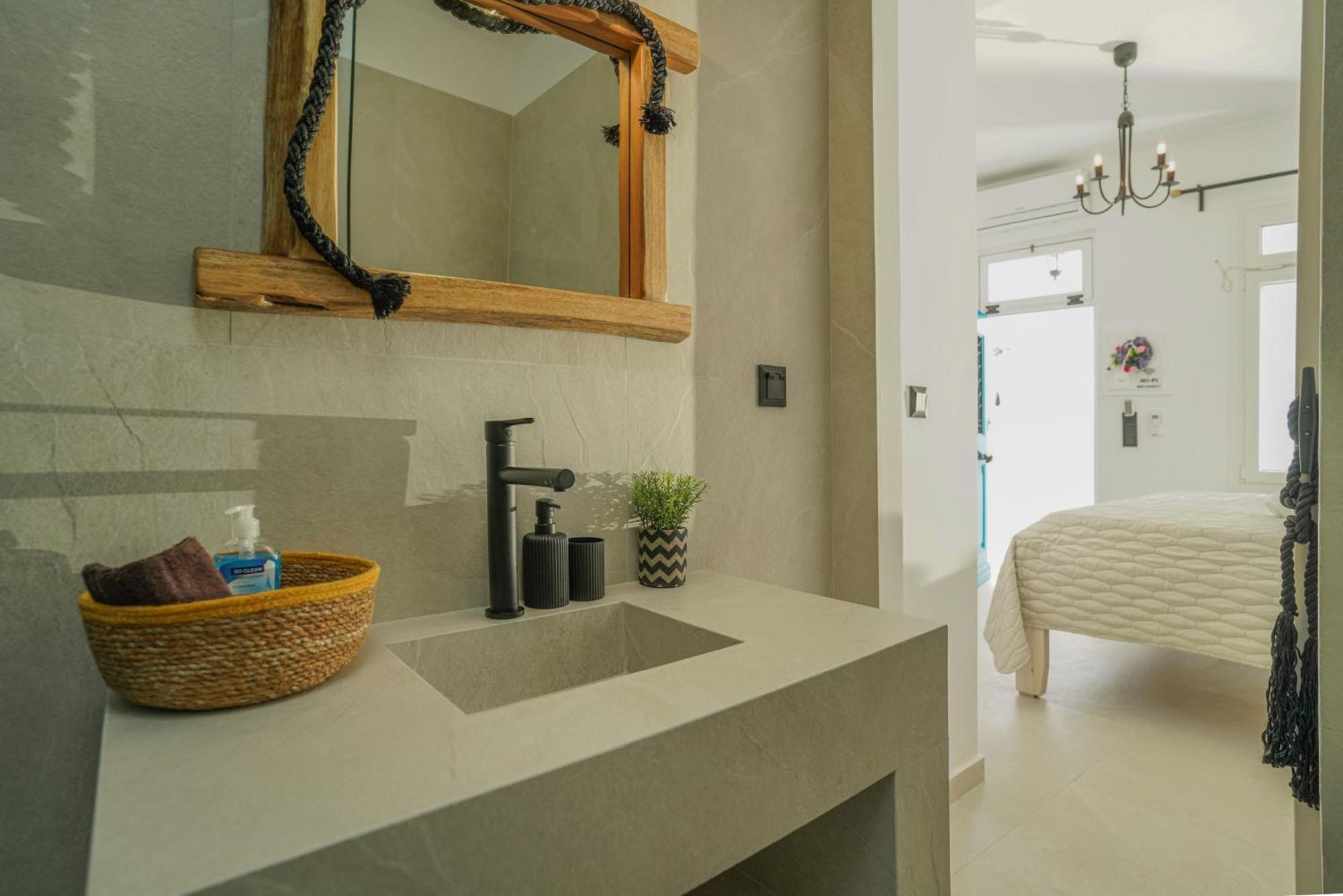 Seabed Mykonos